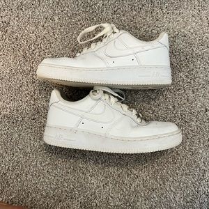 White Nike Air Force 1 women’s size 6.5